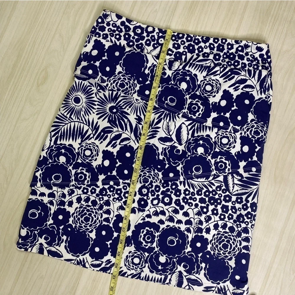 J.McLaughlin Navy white floral Catalina Cloth size S